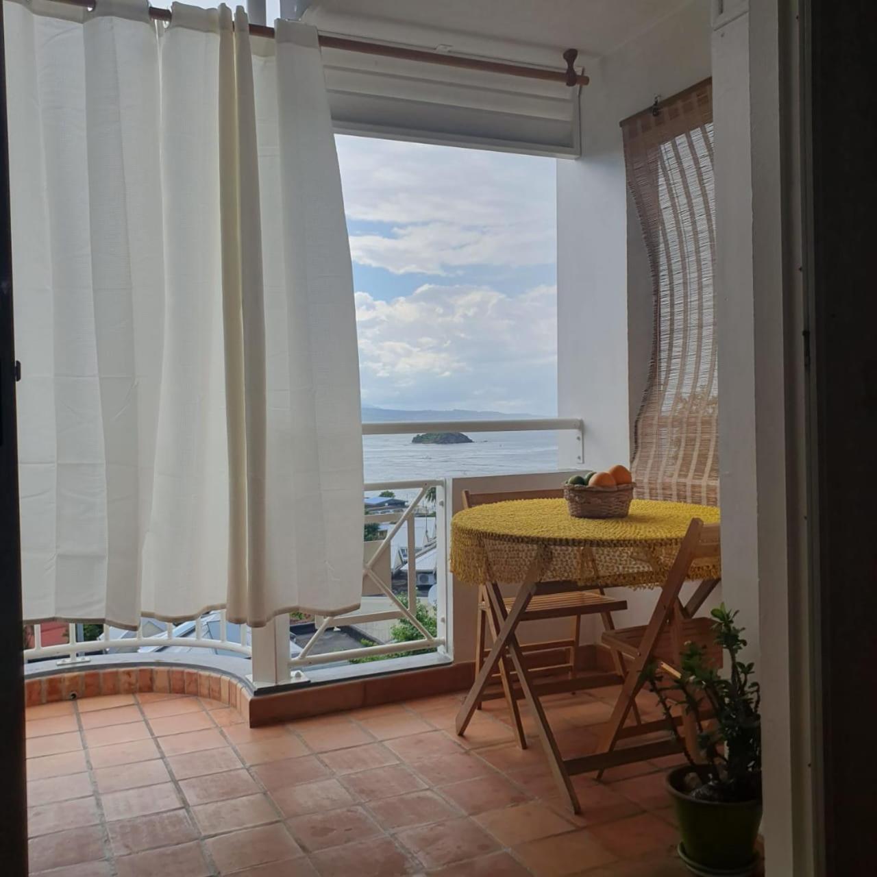 Appartement De La Baie, Vue Magnifique, Tartane La Trinité Exterior photo